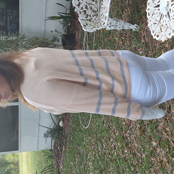 Poop new York oversized boxy sweater lg - Picture 2 of 6